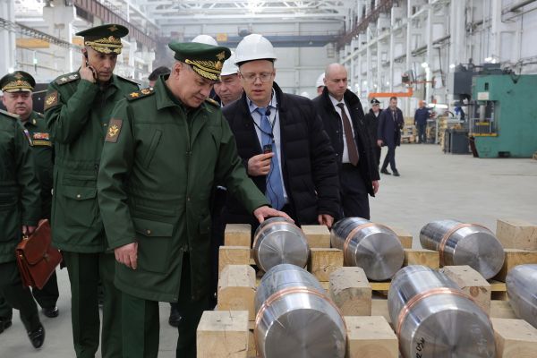 Шойгу решил лично проверить, как дела на предприятиях ВПК — Financial Times
