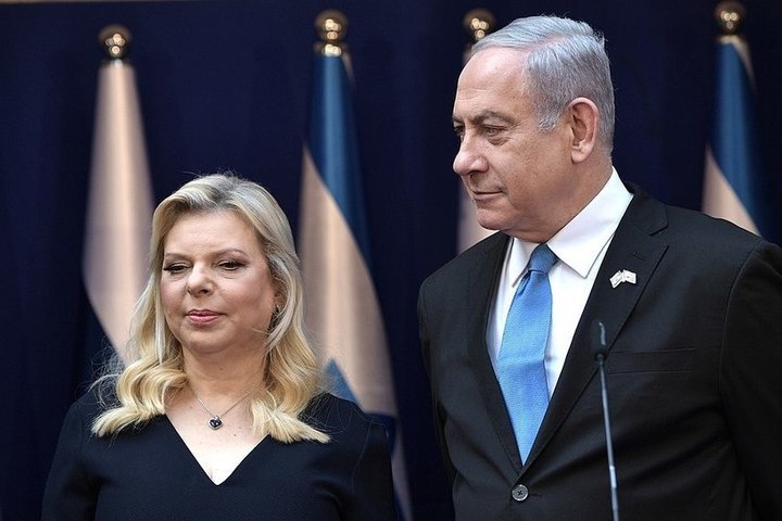 WP: прическа жены Нетаньяху привела к массовым беспорядкам — Financial Times