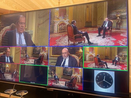Лавров заявил, что события в Грузии очень напоминают киевский Майдан — Financial Times