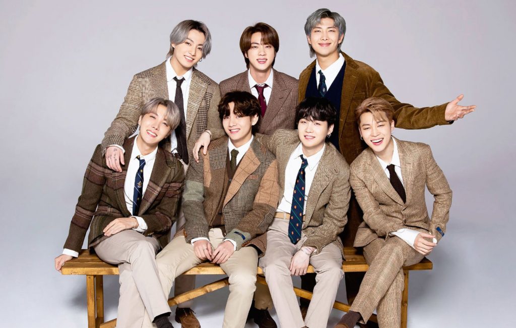 Вот посмотрите на сотрудничество BTS BT21 и Dr. Martens — Fil