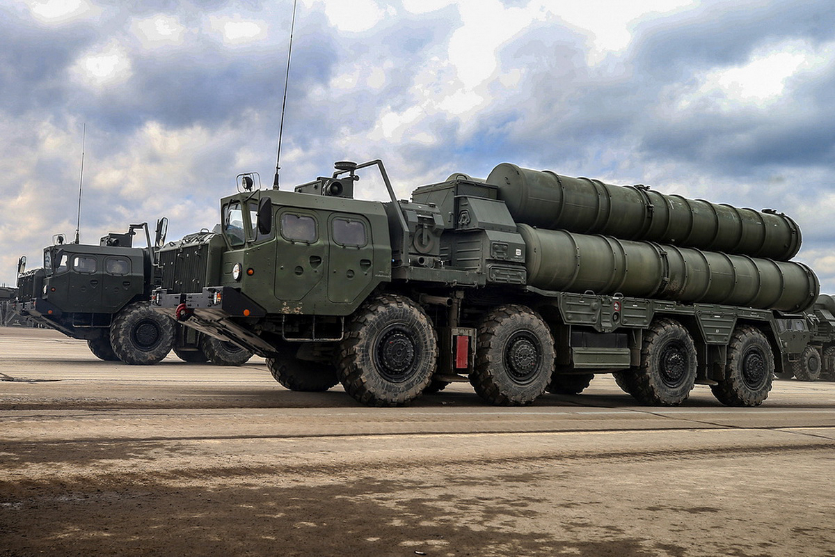 ВС РФ впервые за время СВО сбили украинскую ракету «Гром-2» — Financial Times