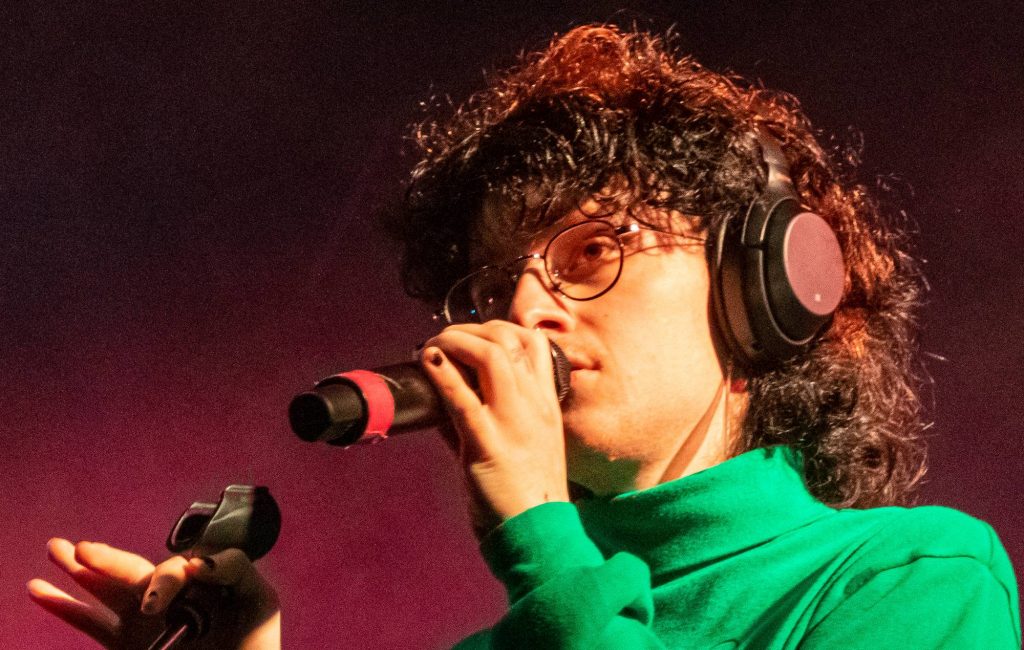 Cavetown и Хлоя Мориондо анонсировали новую совместную песню — Fil