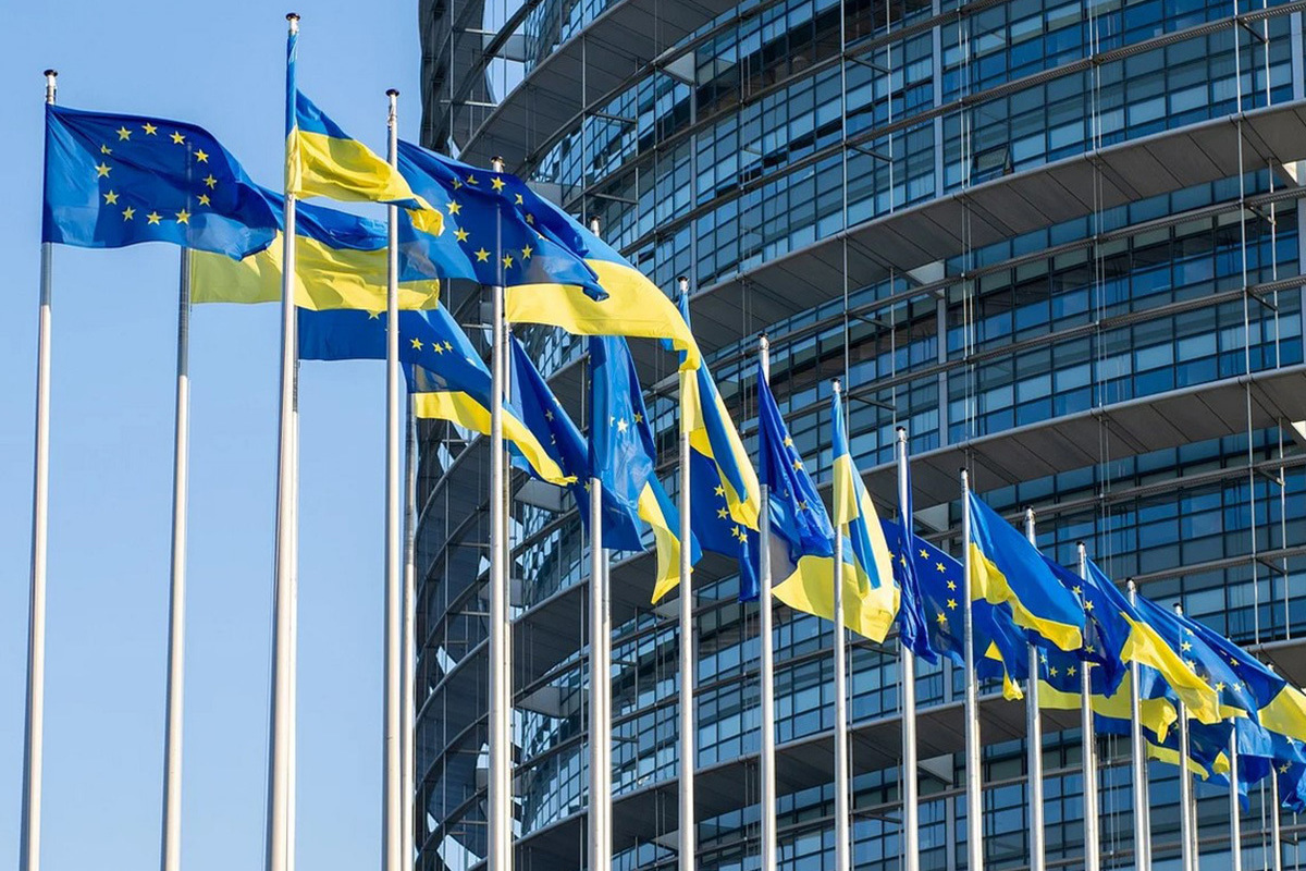 Reuters: ЕС пообещал ввести санкции против Китая при поставках оружия России — Financial Times