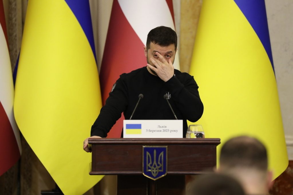 Залужный и Сырский высказались за продолжение обороны Артемовска — Financial Times
