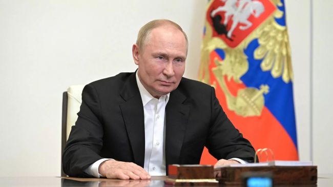 WSJ: Путин устроил переполох на Западе — Financial Times