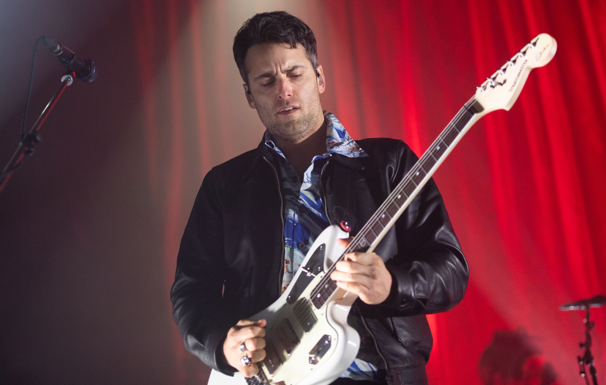 Послушайте новый атмосферный сингл Фредди Коуэна из The Vaccines «Begin Again». — Fil