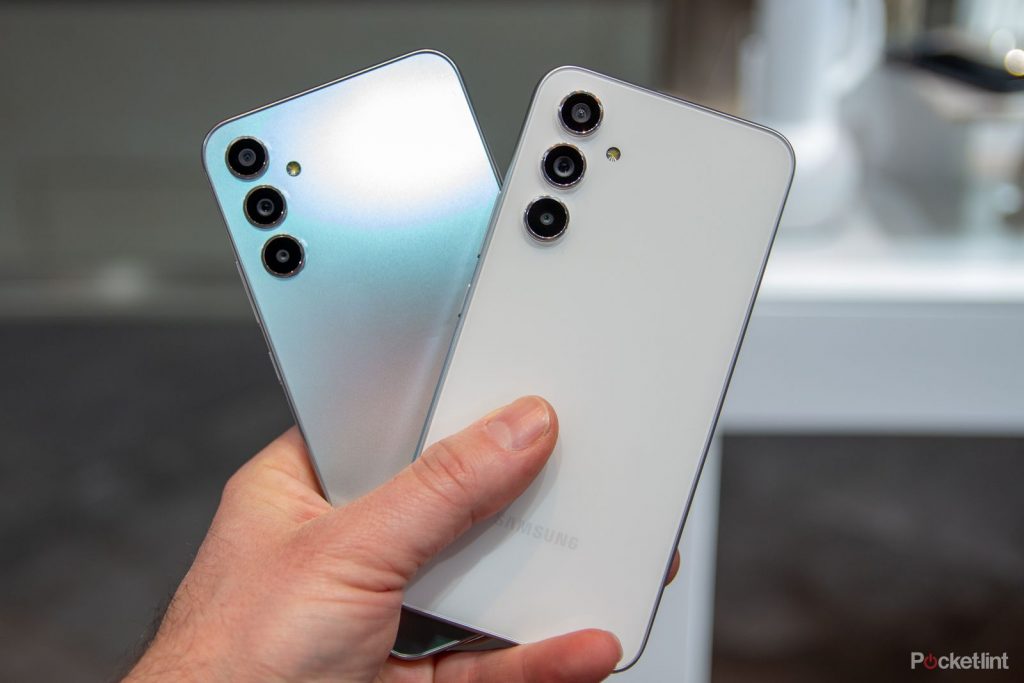 Samsung Galaxy A54 и A34 выглядят так же, как флагманские телефоны Samsung, и в них есть много потрясающих вещей, которые могут вас порадовать.