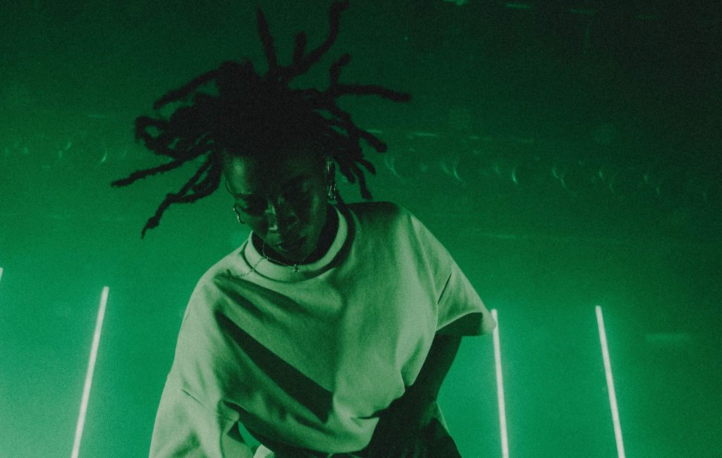 Посмотрите новый откровенный документальный фильм Little Simz «On Stage Off Stage» — Fil