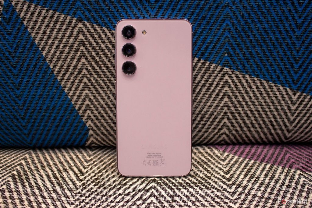 Легендарный Samsung Galaxy S23 FE все-таки может появиться