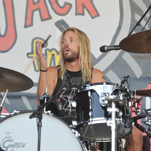 Foo Fighters анонсировали первый альбом после смерти Тейлора Хокинса — Fil