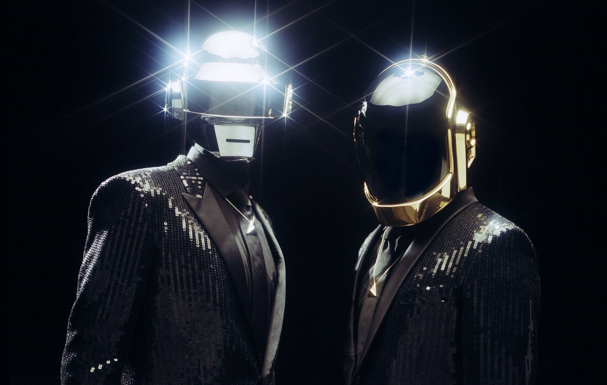 Послушайте студийные записи Daft Punk «Give Life Back To Music» — Fil