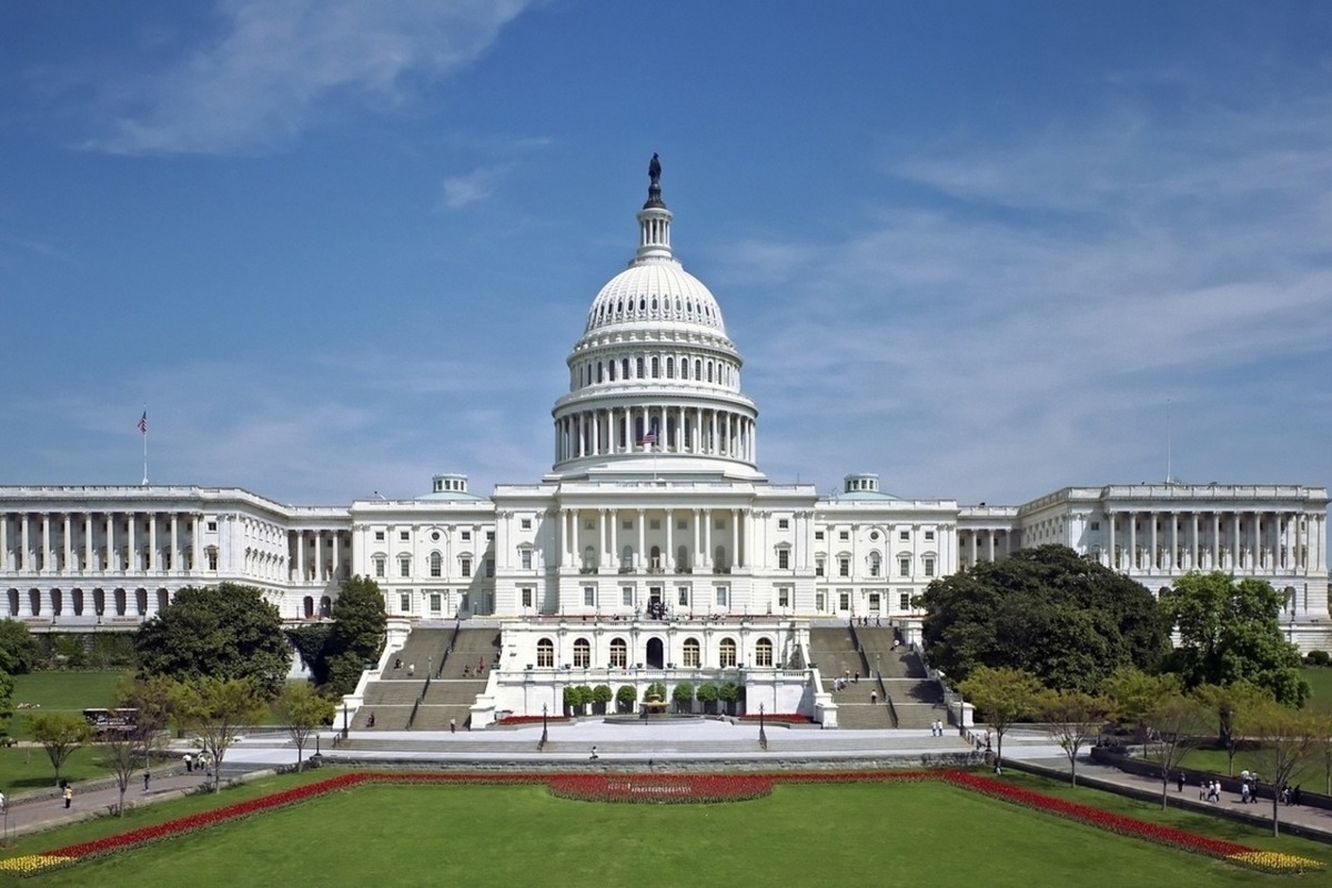 В конгрессе США предложили ограничить президента в использовании ядерного оружия — Financial Times