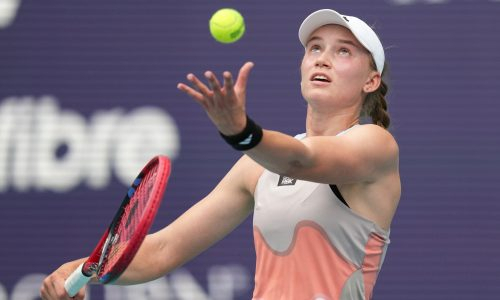 Елена Рыбакина ушла в большой отрыв