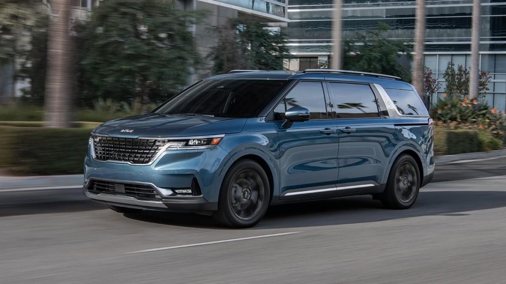 Сдвижные электродвери Kia Carnival ломают пальцы. Машины отзывают в США