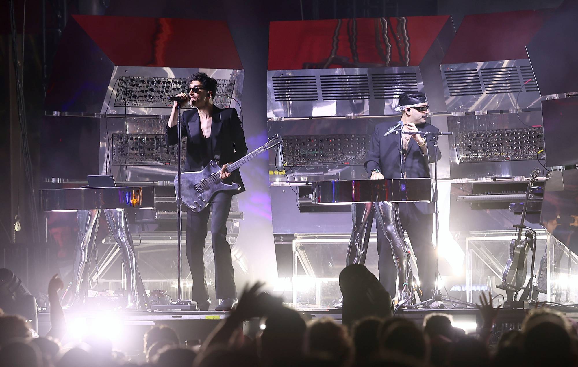 Chromeo и La Roux записали новый фанковый сингл «Replacements» — Fil