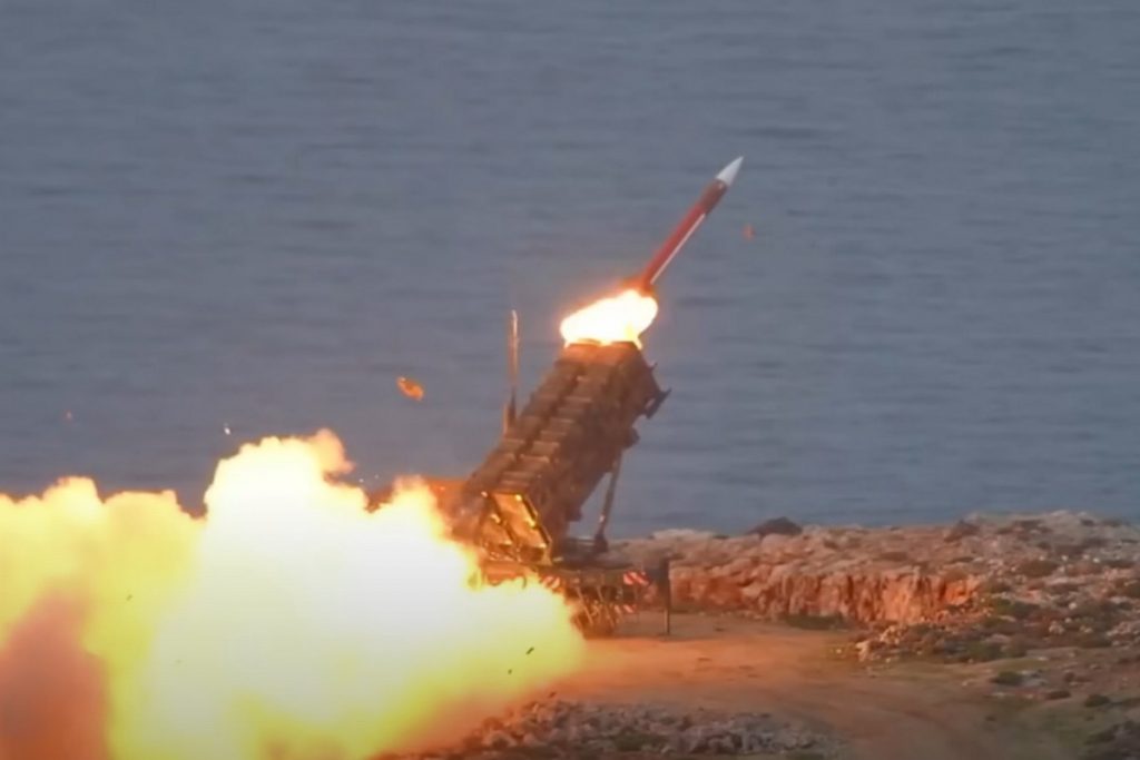 Зеленский: cистемы для защиты неба у Украины уже очень серьезные — Financial Times