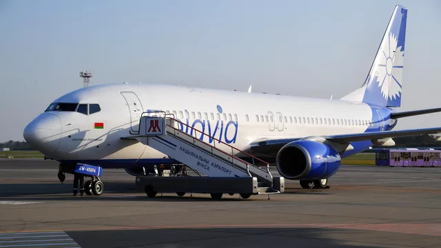 «Белавиа» займется обслуживанием российских самолетов — Financial Times