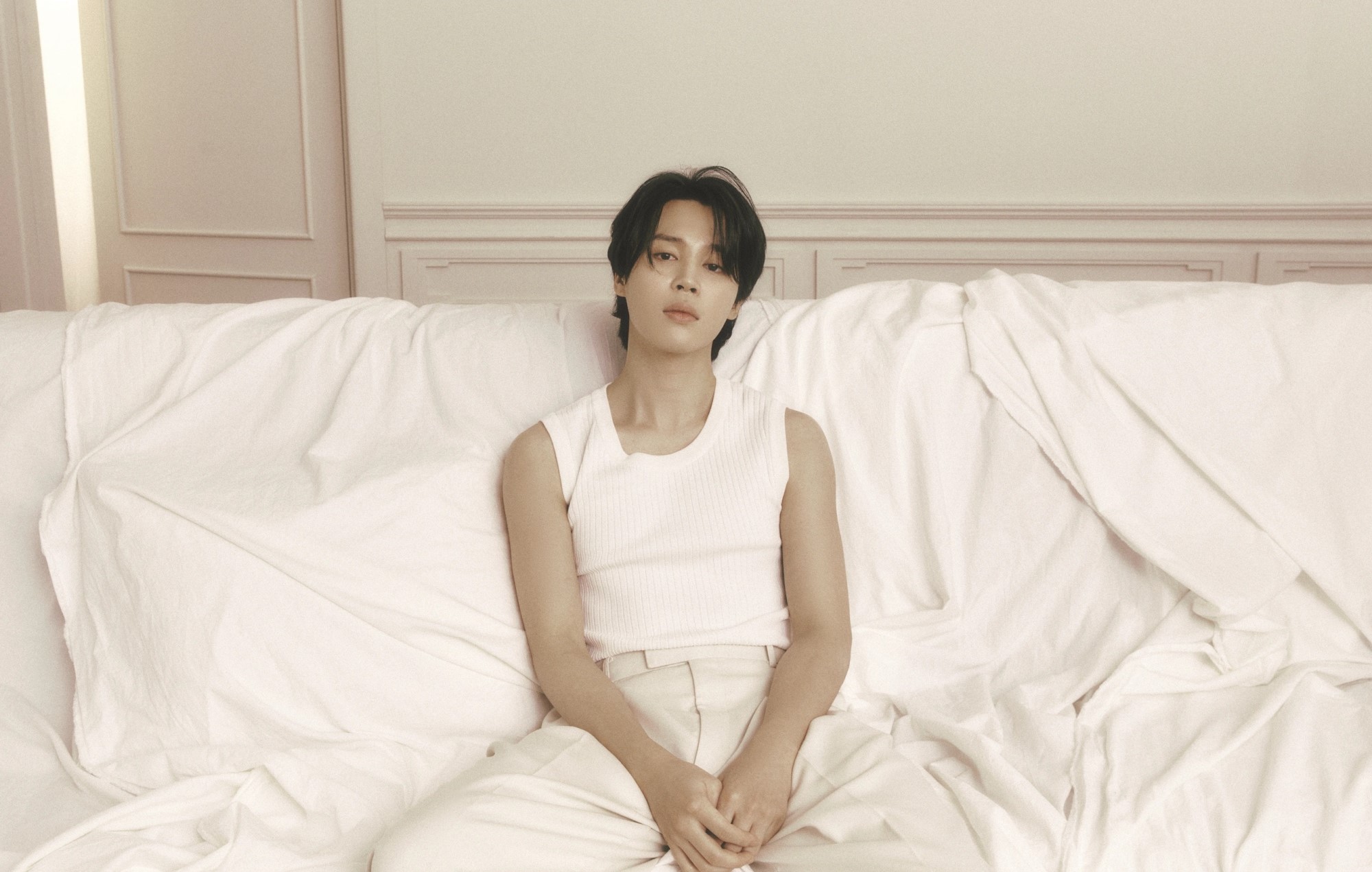 Посмотрите, как Чимин исполняет акустическую версию «Like Crazy» на «LeeMujin Service». — Fil