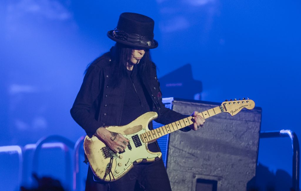 Мик Марс подает в суд на Mötley Crüe, называя иск группы «совершенно необоснованным» — Fil