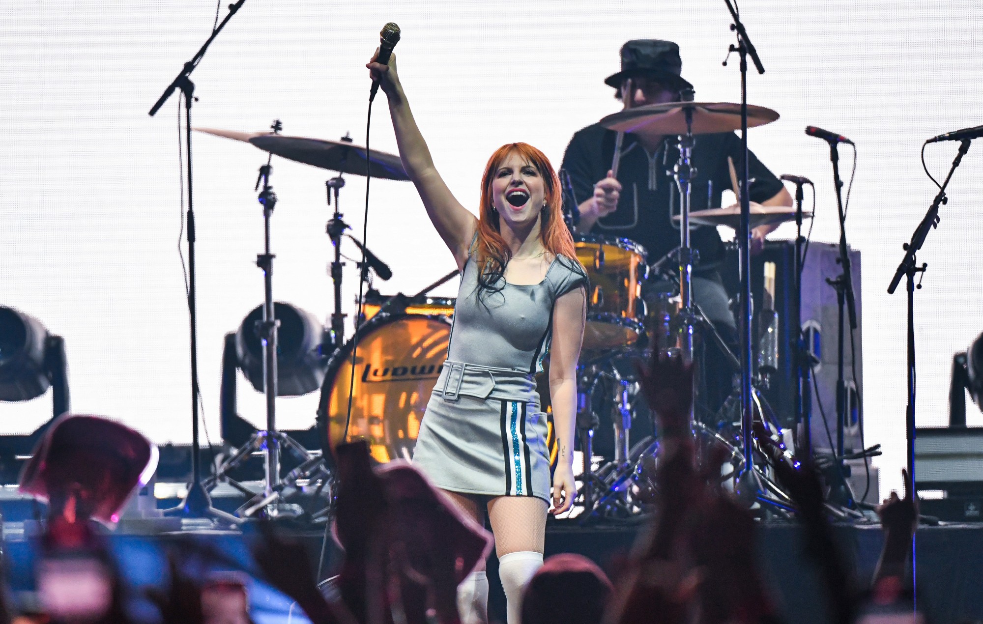 Фанат Paramore предлагает использовать названия песен во время шоу в Бирмингеме — Fil