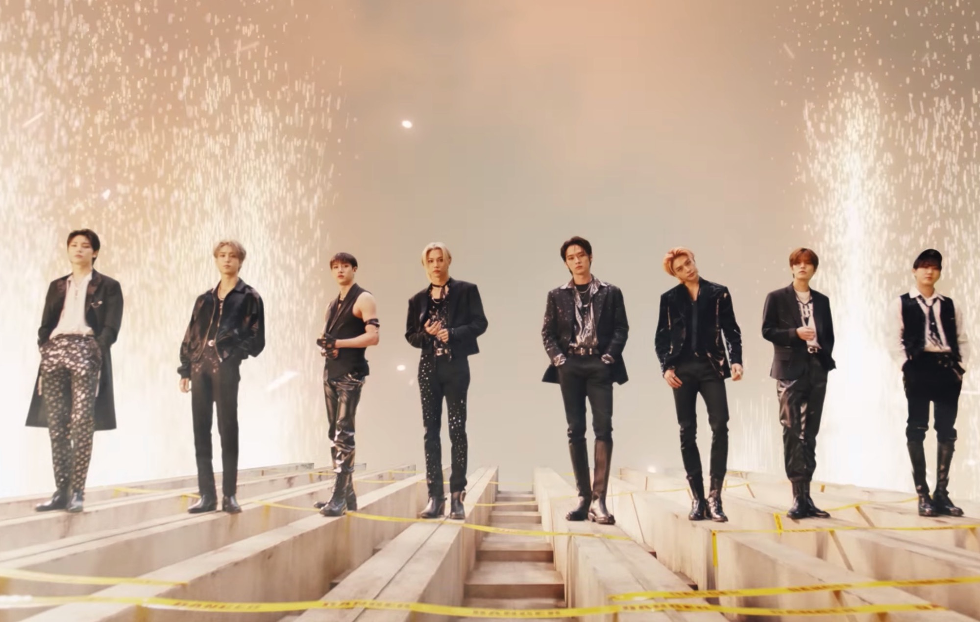 Stray Kids объявляют о возвращении в июне с альбомом «5-Star» в триповом трейлере — Fil