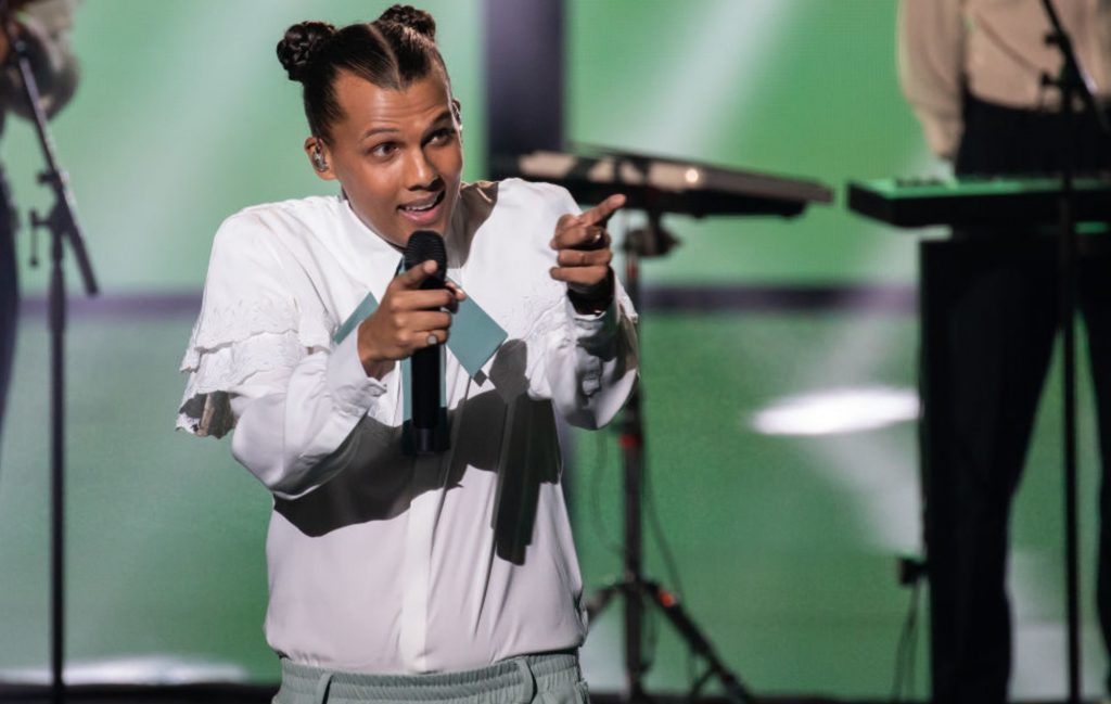 Stromae отменяет даты тура из-за проблем со здоровьем: «Я должен признать свои пределы» — Fil