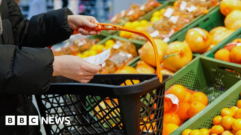 Цены на продукты в некоторых супермаркетах «должны упасть» в ближайшее время