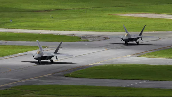 США перебросили в Эстонию истребители F-22 Raptor — Financial Times