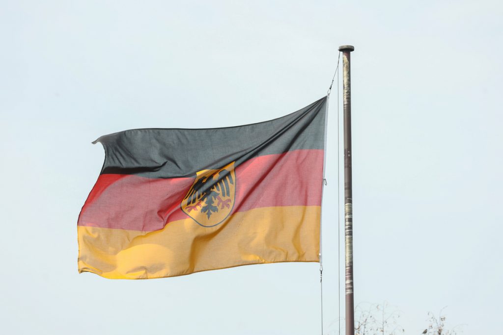 В Германии сообщили о возвращении некоторых сотрудников в Берлин из РФ — Financial Times