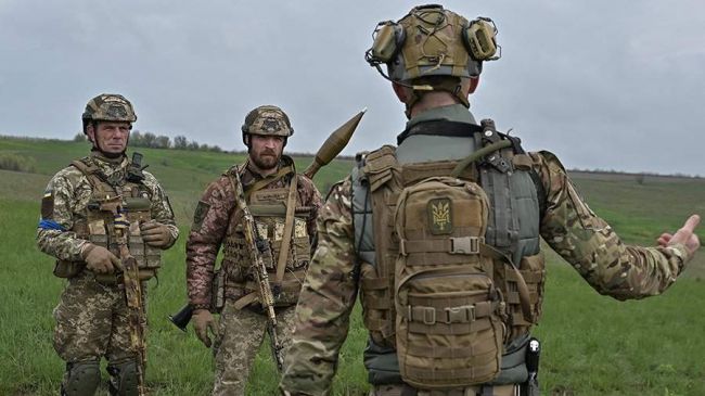 Politico: Киев скрывает от союзников детали контрнаступления из-за утечки в Пентагоне — Financial Times