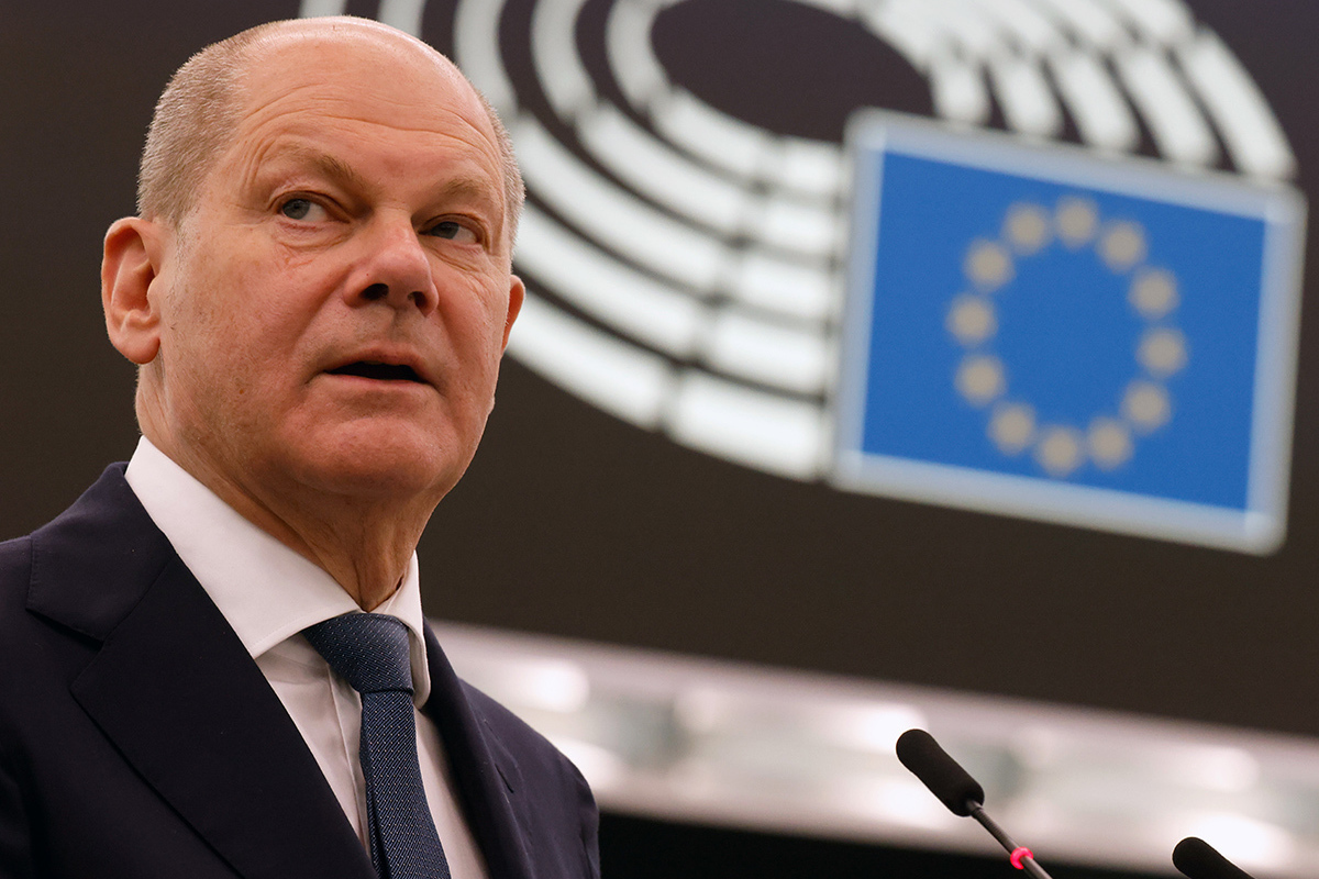 Шольц пообещал все новые ужесточения санкций — Financial Times