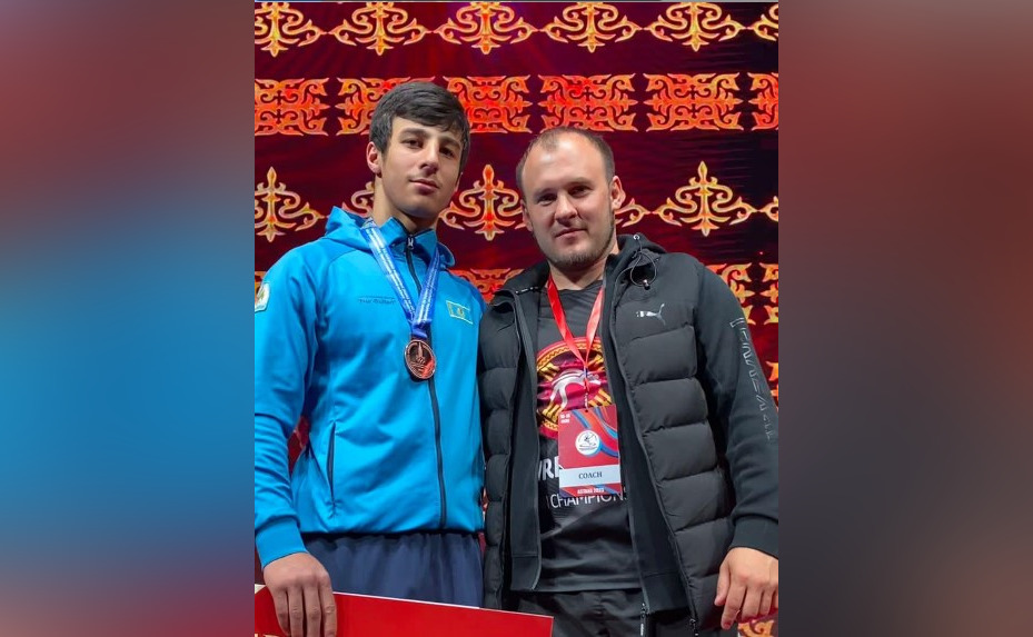 Акмолинский борец выиграл «бронзу» на международном турнире
