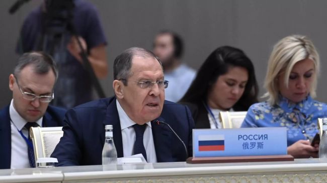 Лавров примет участие во встрече глав МИД стран ШОС — Financial Times