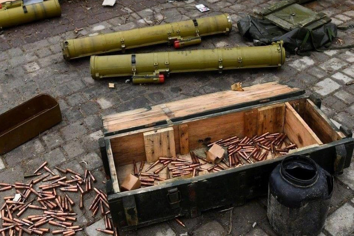 Подоляк: в ЕС начнется масштабная война при прекращении поставок оружия Киеву — Financial Times
