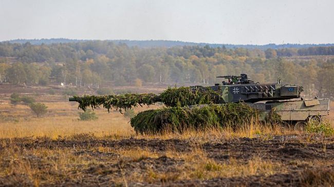 Нейтрально: Швейцария готовится перепродать Германии 96 танков танки Leopard 2 — Financial Times