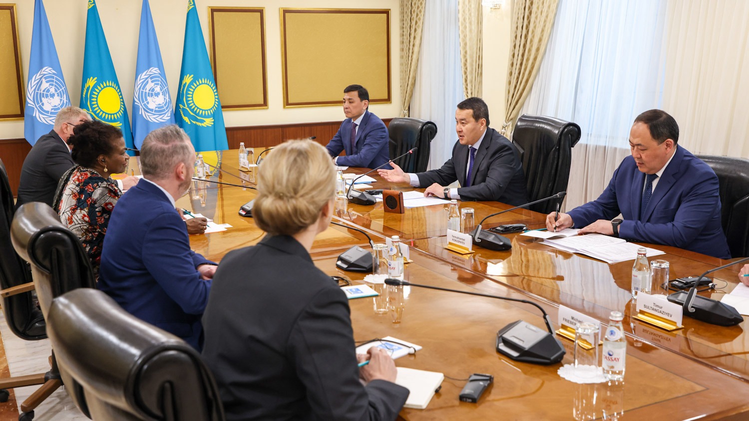 Казахстан и ООН обсуждают инициативы для молодёжи