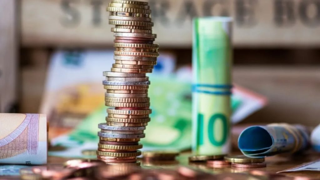 Казахстанский тенге держится уверенно на фоне колебаний мировых валют