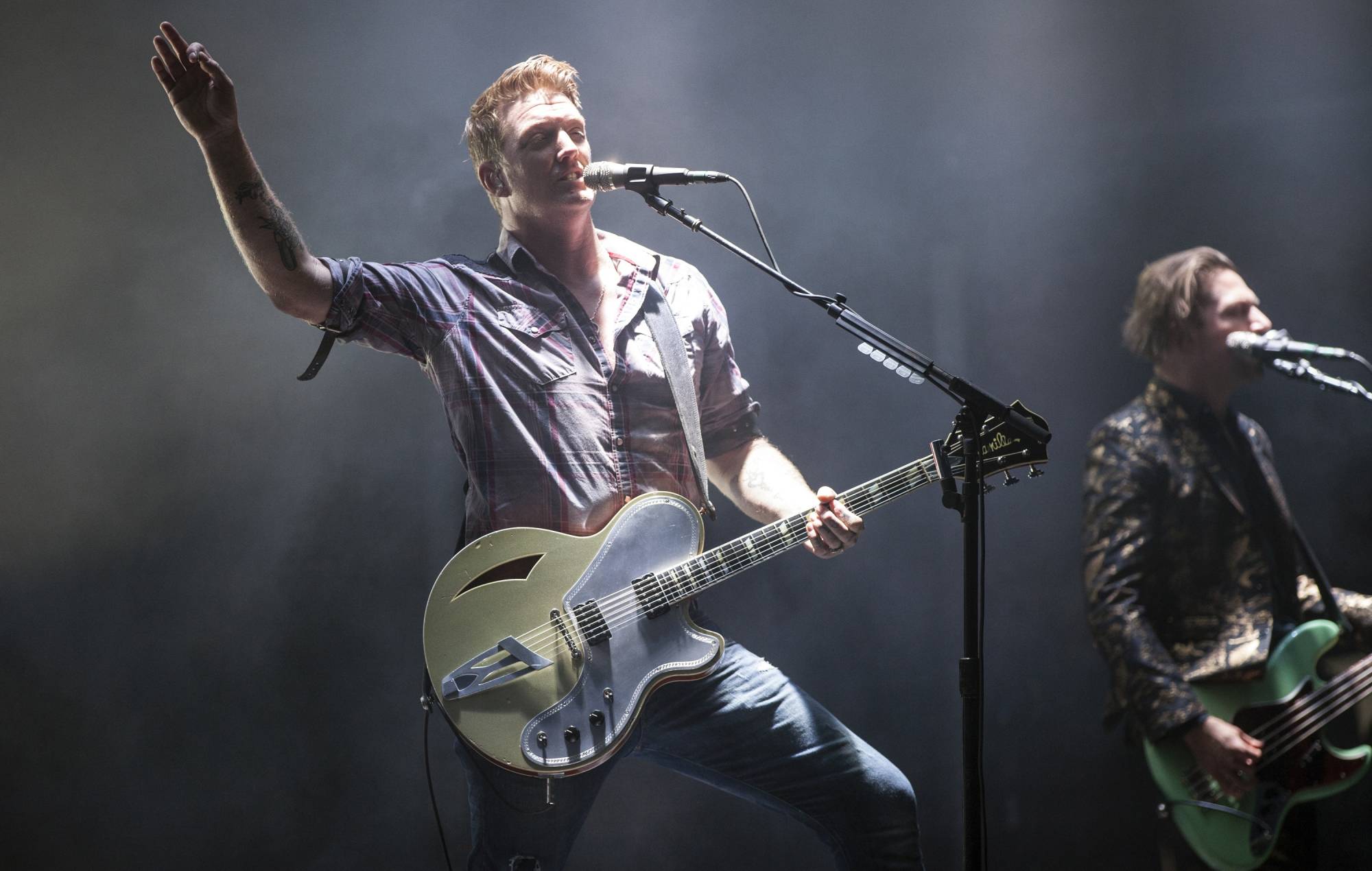 Слушайте тизер новой музыки Queens Of The Stone Age — Fil