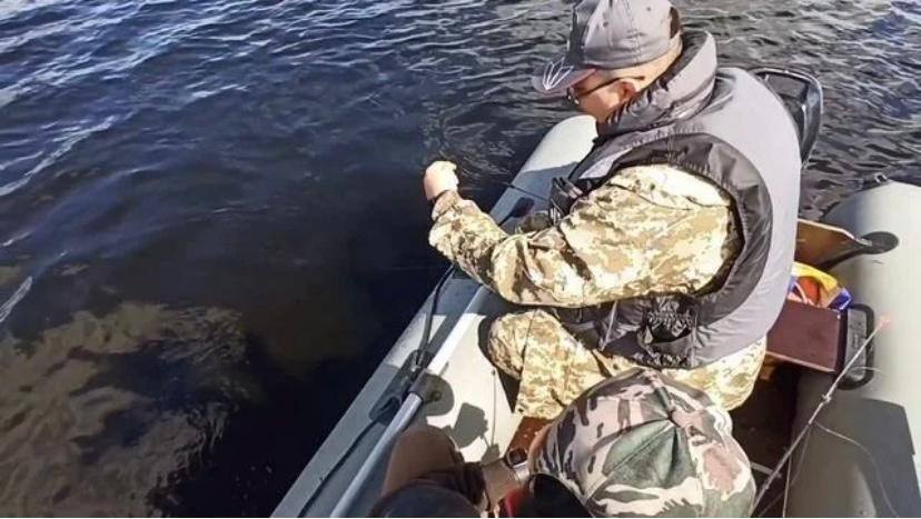 Свободу ограничили двум рыбакам за вылов 181 кг рыбы у озера Зайсан