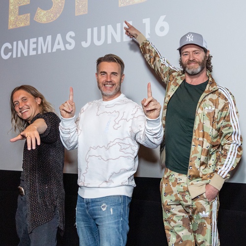 Take That посетили показ фильма «Величайшие дни» перед выступлением на коронации — Fil