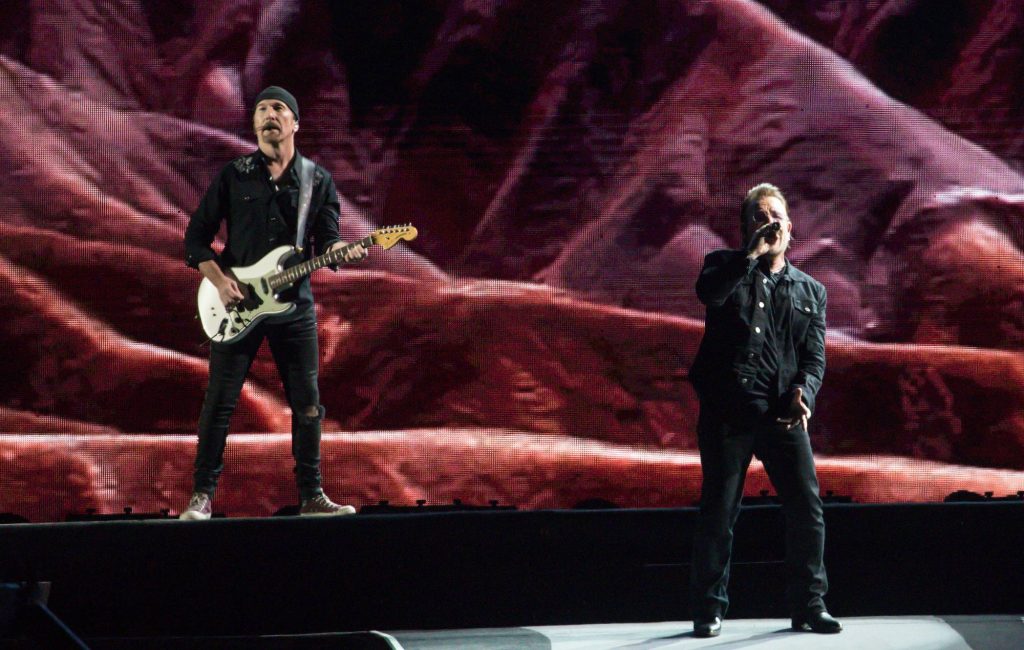 У U2 «много отличного материала в разработке», — говорит The Edge. — Fil