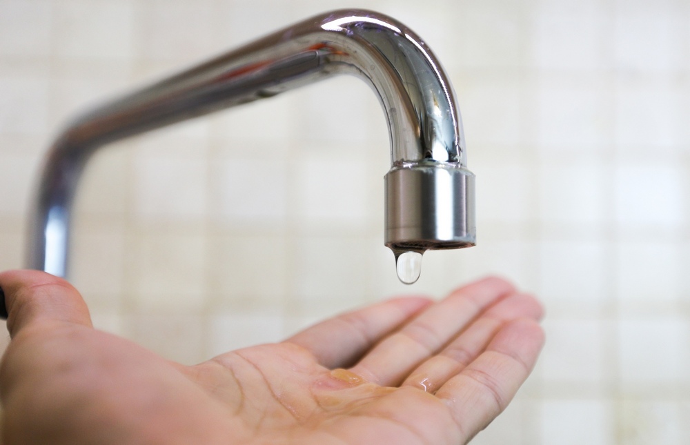 В связи с плановыми работами на сетях водоснабжения ряд районов Алматы временно отключат от холодной воды