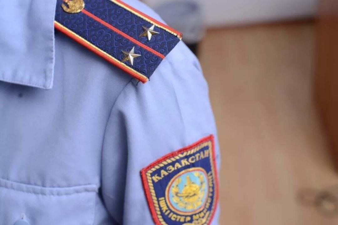 Атырауские полицейские задержали нелегала, который состоял в международном розыске