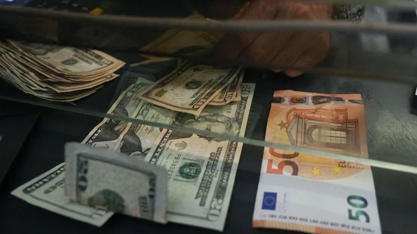 Евро/доллар остается в равновесии