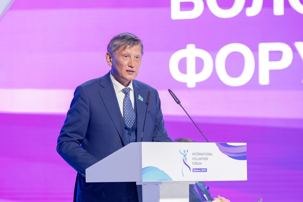 Как Казахстан развивает волонтерское движение