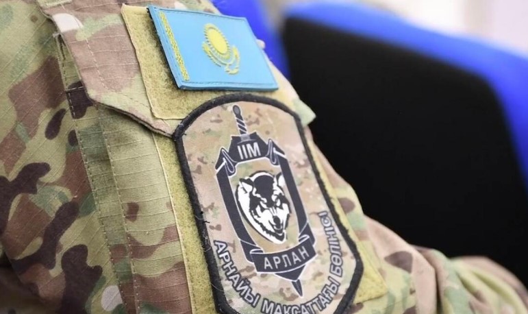 Пресечена деятельность группы вымогателей в Бурабае