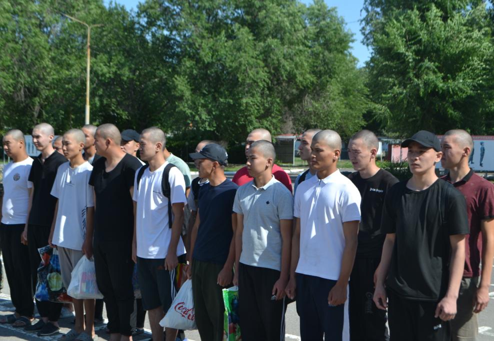 Прибыл первый поток солдат для воинской службы