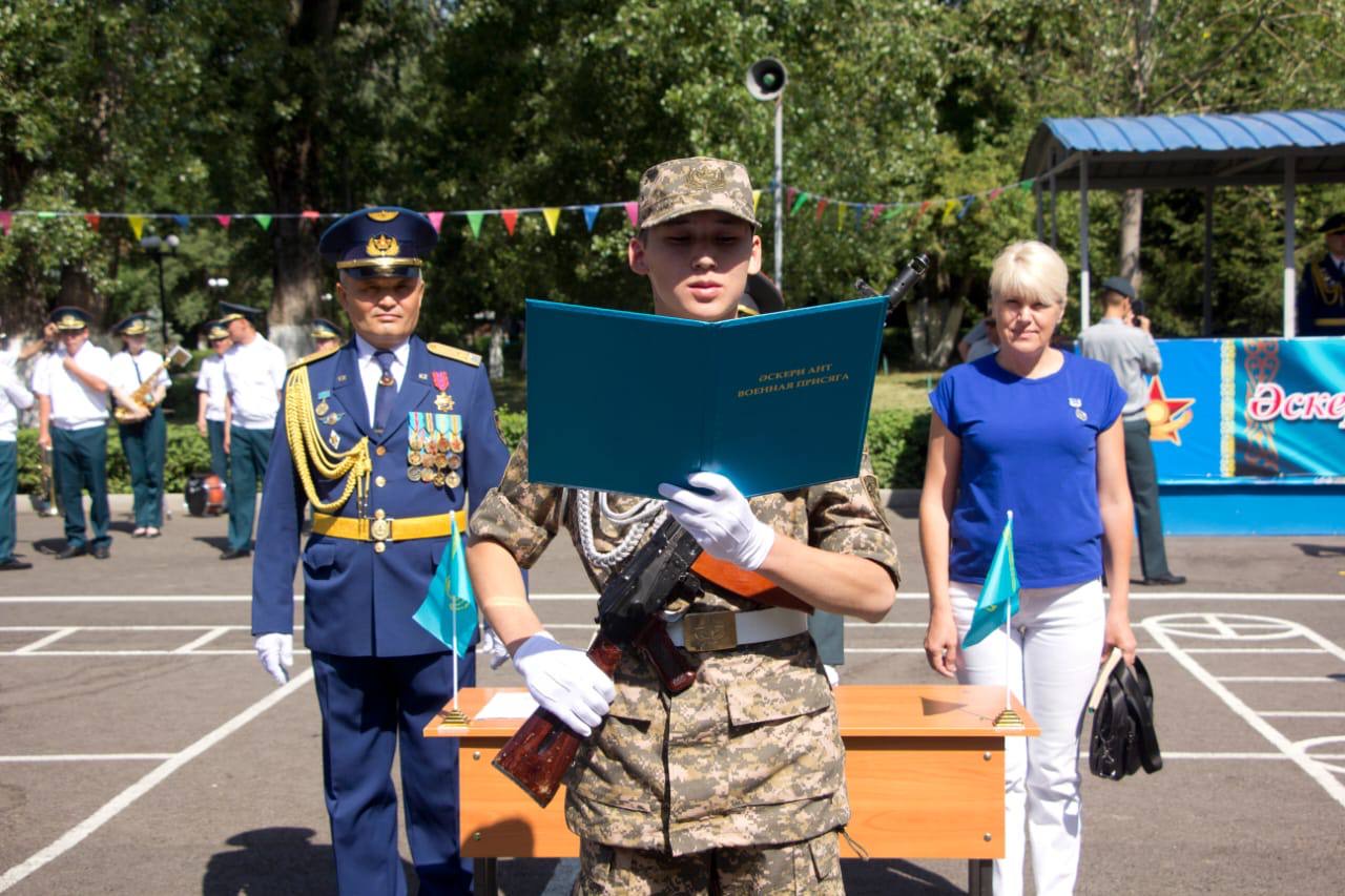 Солдаты-срочники будут служить в военном институте Минобороны