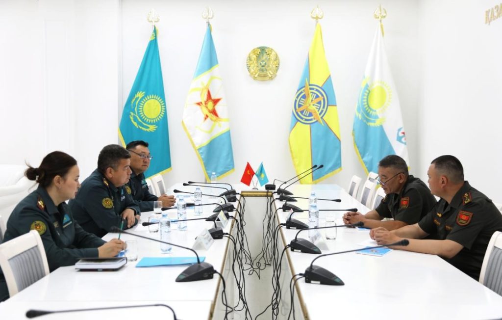 Военные юристы Казахстана и Кыргызстана обсудили вопросы правового обеспечения деятельности ВС