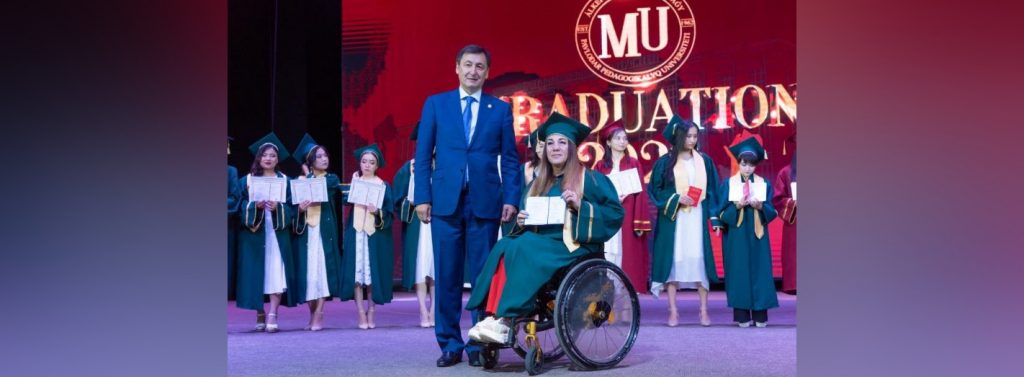 Чемпионка паралимпиады получила диплом Margulan University